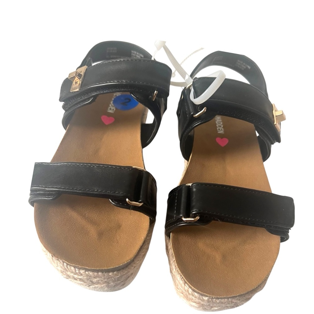 Steve Madden Little Girl’s Dressy Black Sandals. Adjustable Straps Size 2 NWOT
